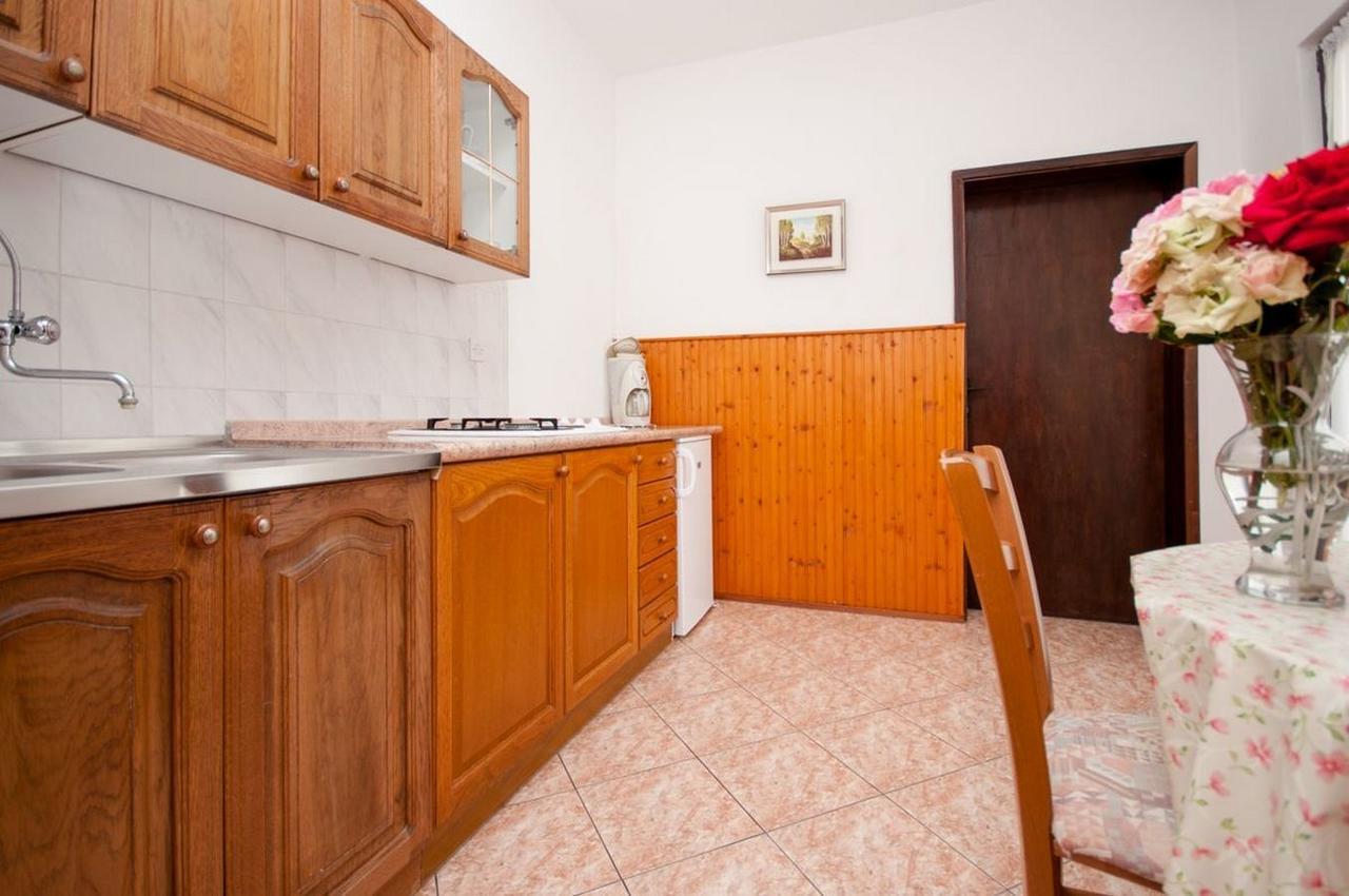 Apartamento Sanja Povljana